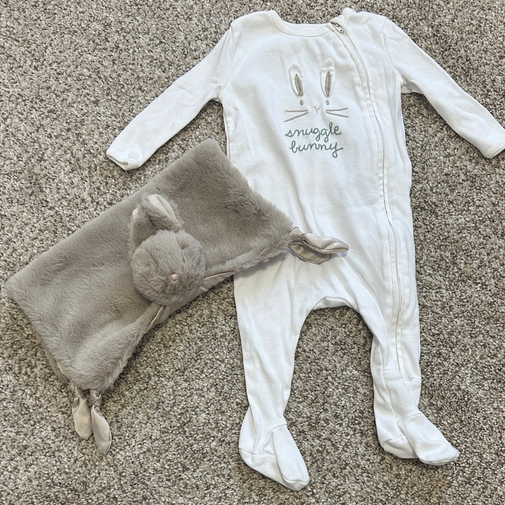 Pottery Barn Kids bunny set